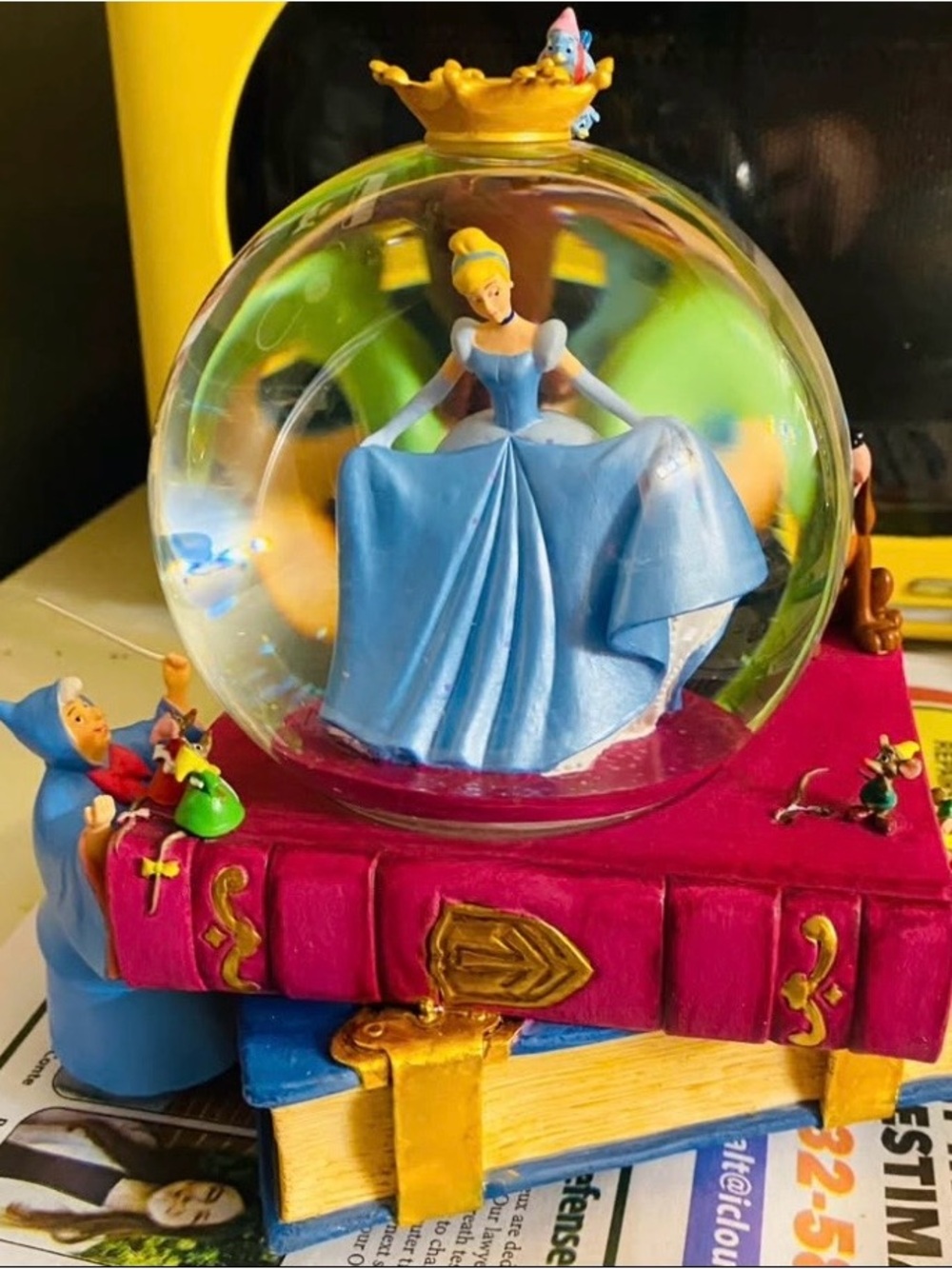 Disney Cinderella Fairy Godmother Snow Globe”A Dream is a wish your heart makes”